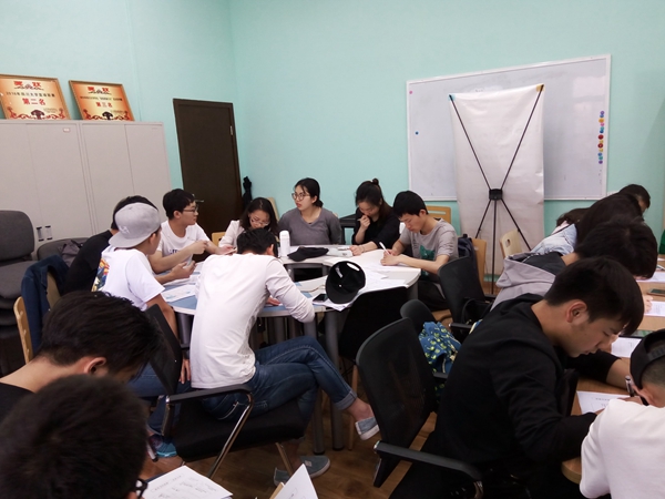 污污漫画
2014级本科第一党支部主题党日_副本.jpg